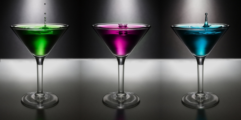 discotheque-EVENOS-min_water-drop-glass-bar-celebration-green-832603-pxhere.com